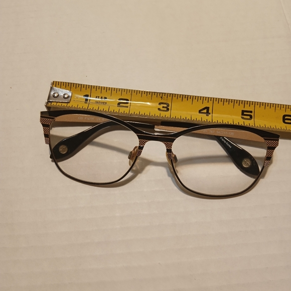FYSH UK eyeglasses